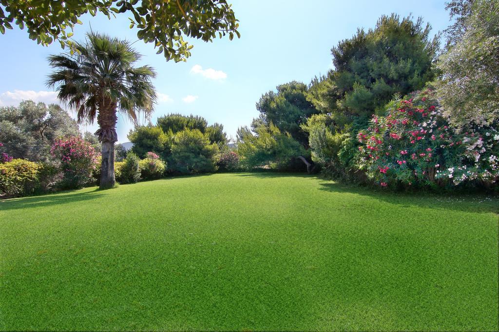 Vouliagmeni Villa Athene Buitenkant foto